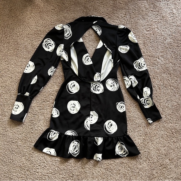 ASOS DESIGN Black White Tux Wrap Fluted Hem Mini Dress Size 8 - Picture 4 of 7